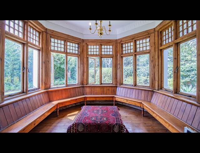 6 BEDROOM FREEHOLD FOR SALE IN PARKTOWN